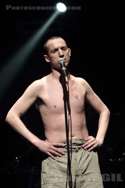 THE FAT WHITE FAMILY - 2019-05-30 - NIMES - Paloma - Grande Salle - 